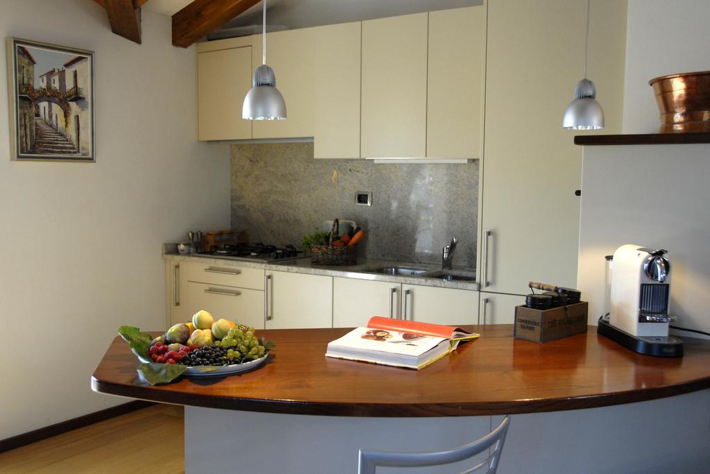 Alveluu Ristorante E Suites Tremezzo Rum bild